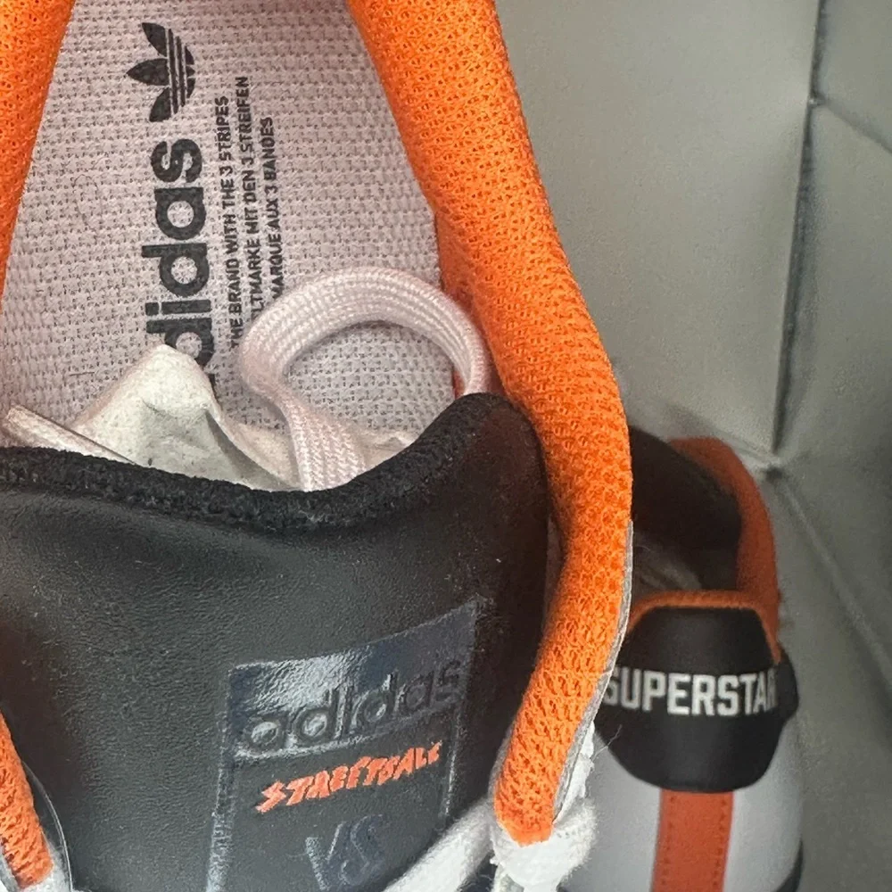 Adidas White and Black Retro Sneakers - Picture 3 of 9